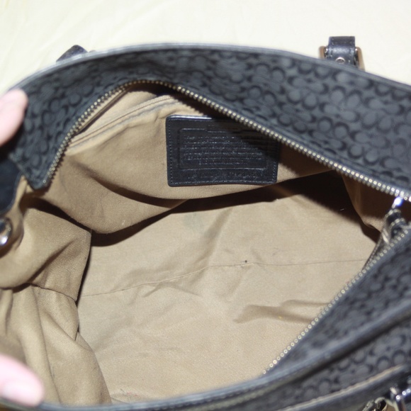 Coach 12345 Signature Gallery Tote Black Purse - Picture 6 of 6